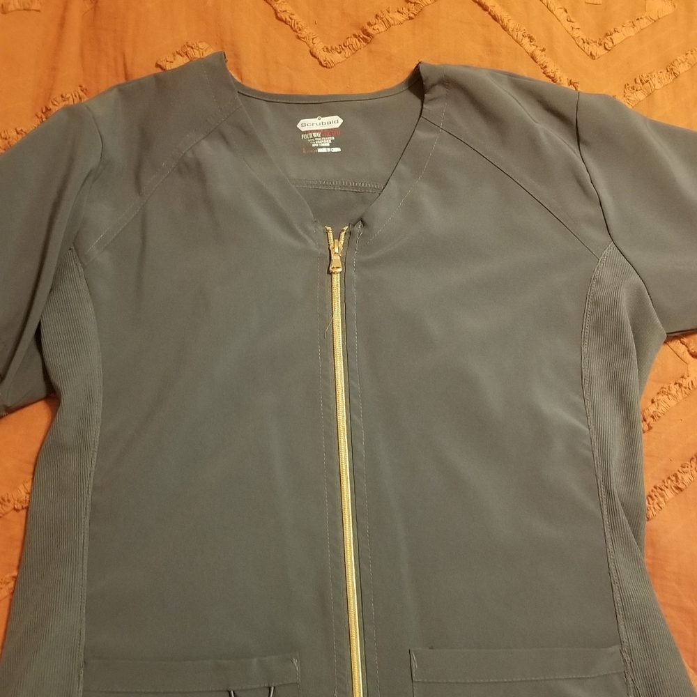 Women's scrub set